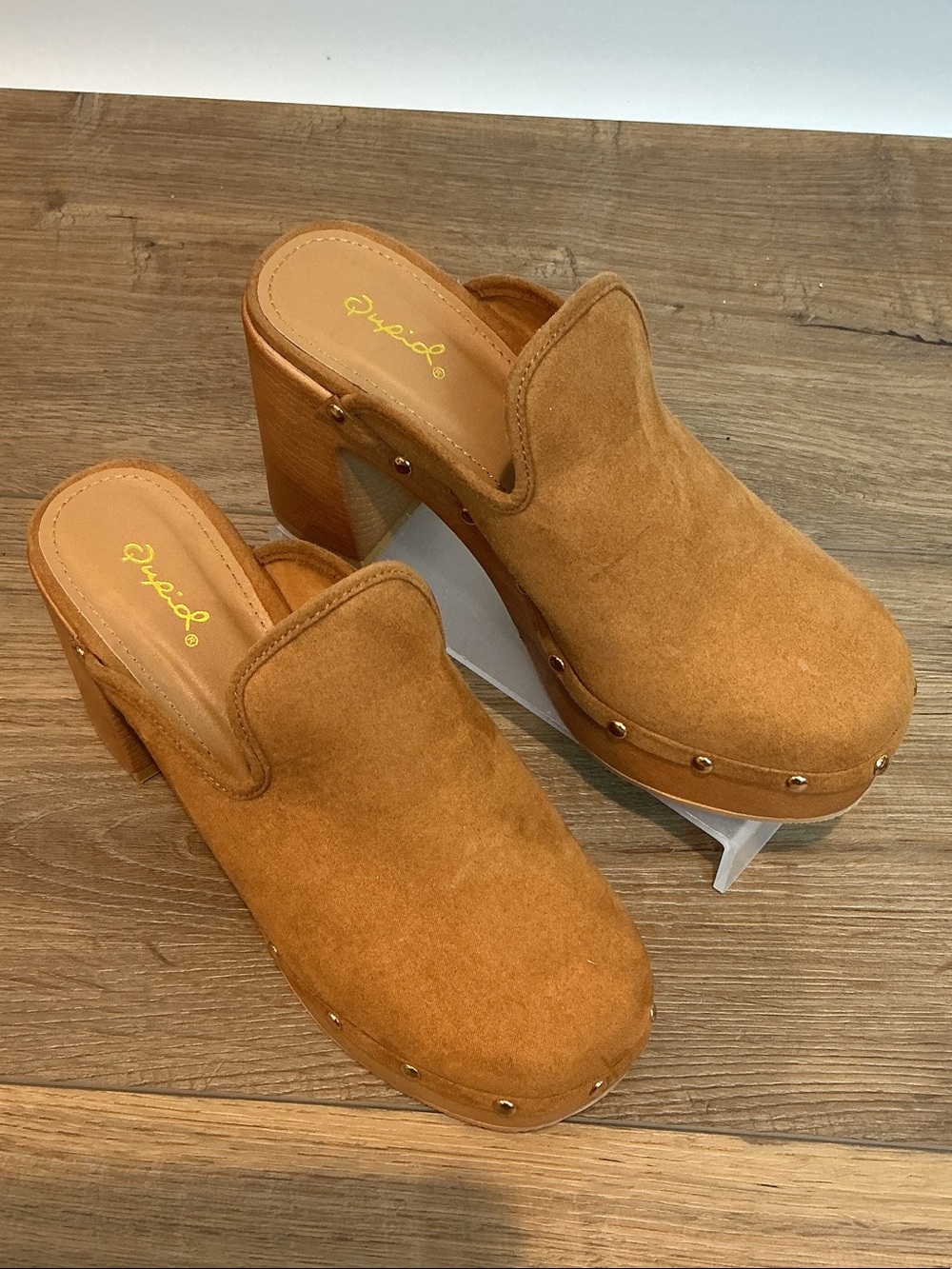 Qupid Cognac Suede Studded Platform Clog Heels, size 7